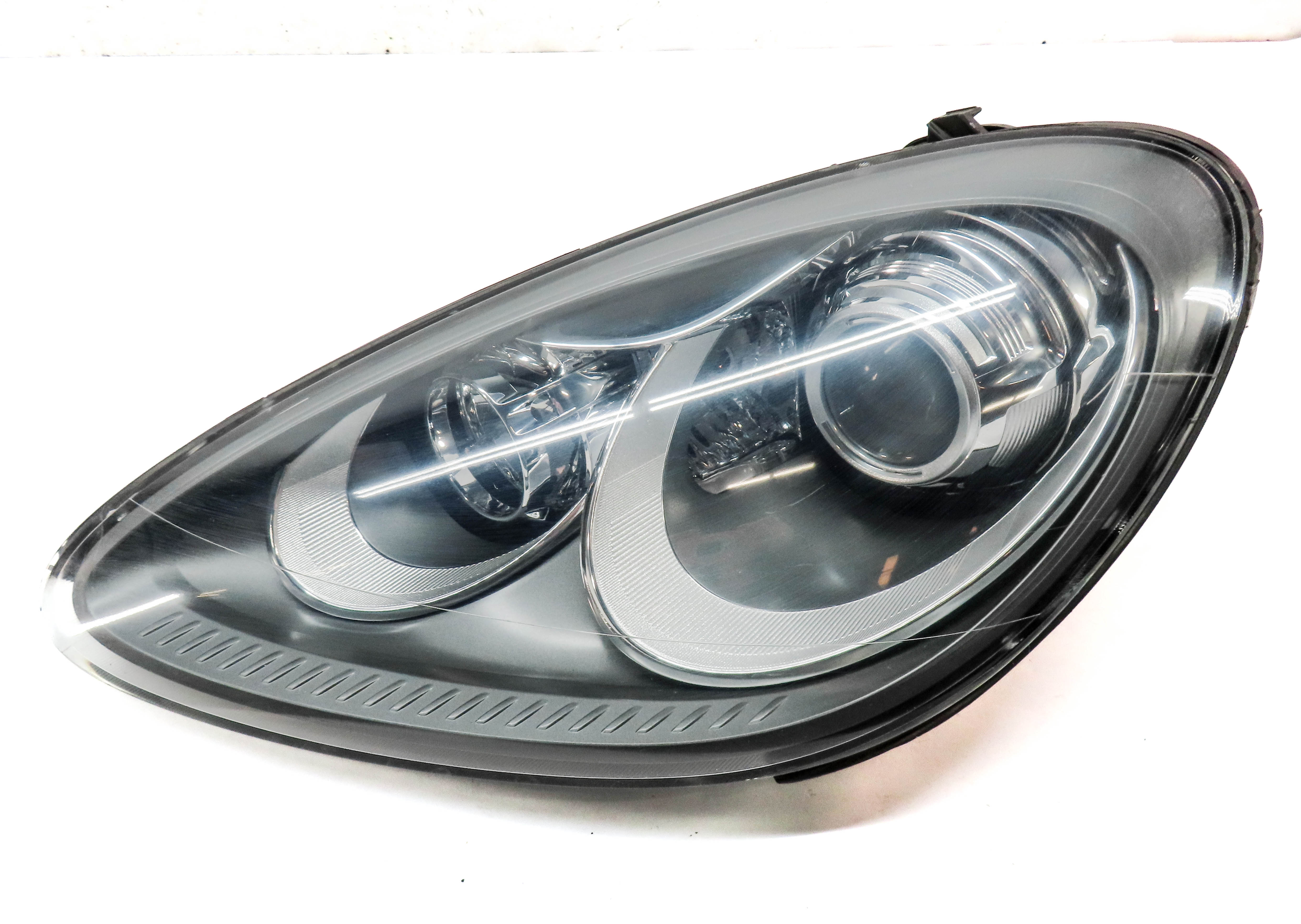 2011-2014 PORSCHE CAYENNE (958) LEFT FRONT DRIVER HID XENON HEADLIGHT LIGHT LAMP — exact item pictured